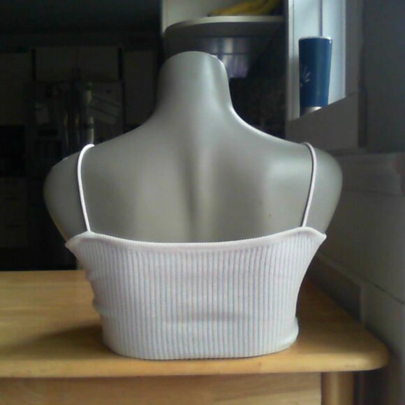 XS knitted sleeveless top with buttons - Picture 3 of 3